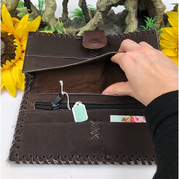 Handcrafted Leather Wallet / Savage and Unique by Malulani - Picture 4 of 6